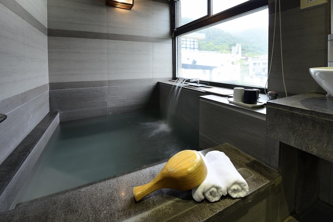 Bed and Breakfast 松語墅溫泉居 Pine Hot Spring Jiaoxi Exterior foto