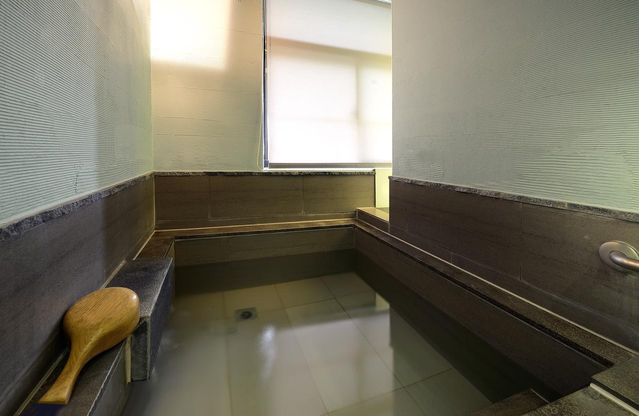 Bed and Breakfast 松語墅溫泉居 Pine Hot Spring Jiaoxi Exterior foto
